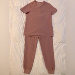 FIGS XS Catarina OnePocket Scrub Top and XS Zamora Jogger Scrubs (Mineral Mauve)